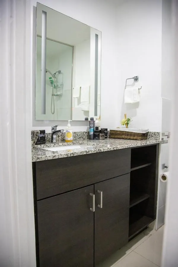 Royale Villa Escape-Portmore Appartement Portmore